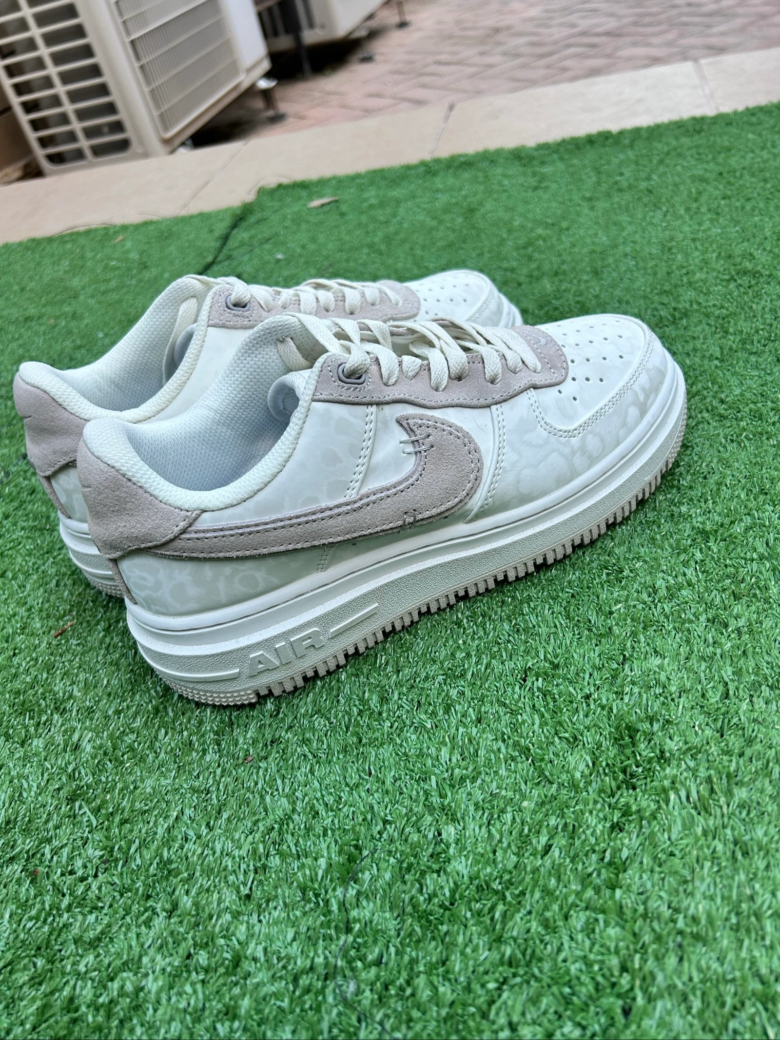 Nike Air Force 1 Triple White Size 40 – photo 7